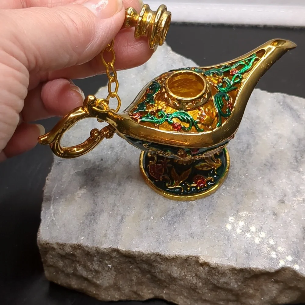 Dubai Genie Aladdin "Mini" Lamp Genie Style Decoration - Picture 3 of 7